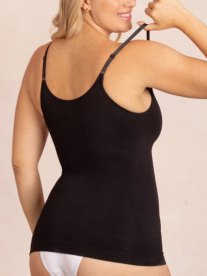 CurveFit™ – Formande Linne för En Slät Siluett & Perfekt Passform