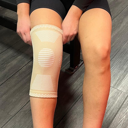 KneeRelief™ – Kompressions Knäskydd för Smärtlindring & Stabilitet